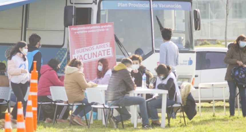 Se complet&oacute; la segunda jornada de vacunaci&oacute;n en el parque y llegaron 1.400 dosis de Sinopharm