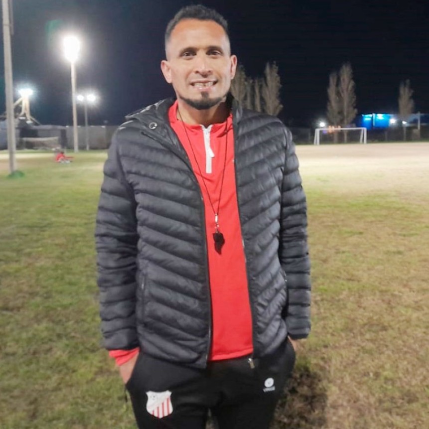 Milton &Aacute;lvez: 
