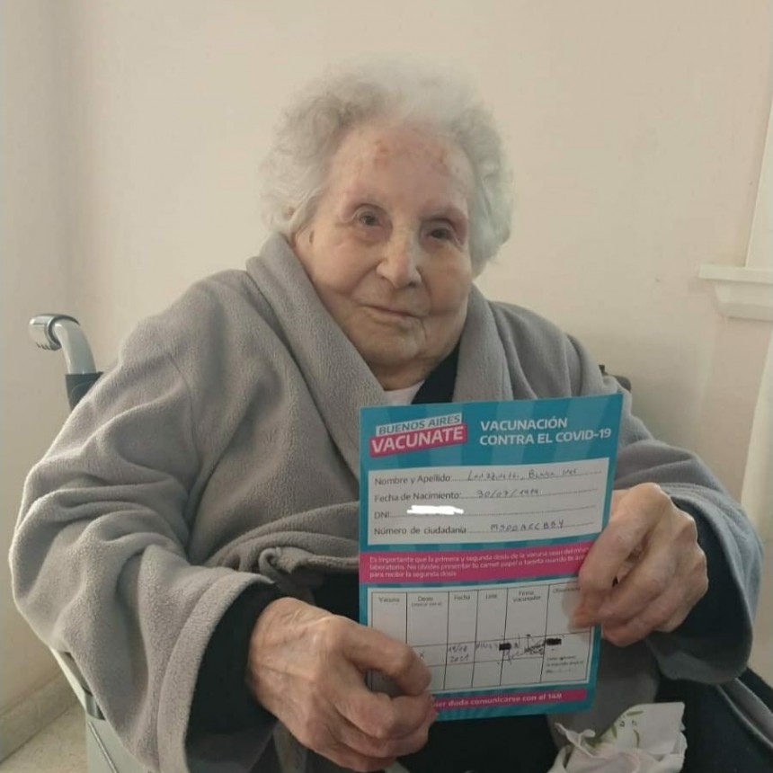 Delivery de vacunas: Tiene 102 a&ntilde;os y solicit&oacute; su primera dosis en su domicilio