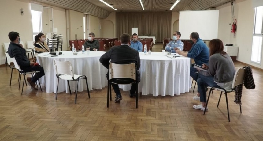 Candidatos de Juntos-UCR visitaron la C&aacute;mara de Comercio de Bol&iacute;var