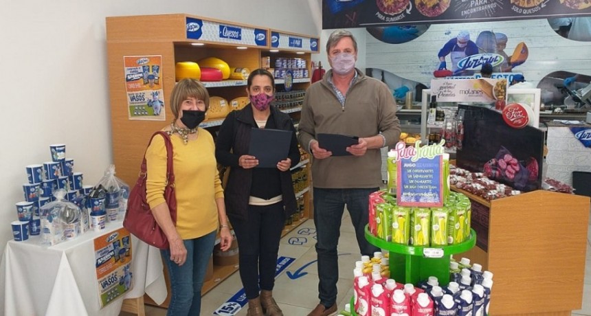 L&aacute;cteos Luz Azul sum&oacute; al Centro Navarro para seguir dando beneficios a los socios