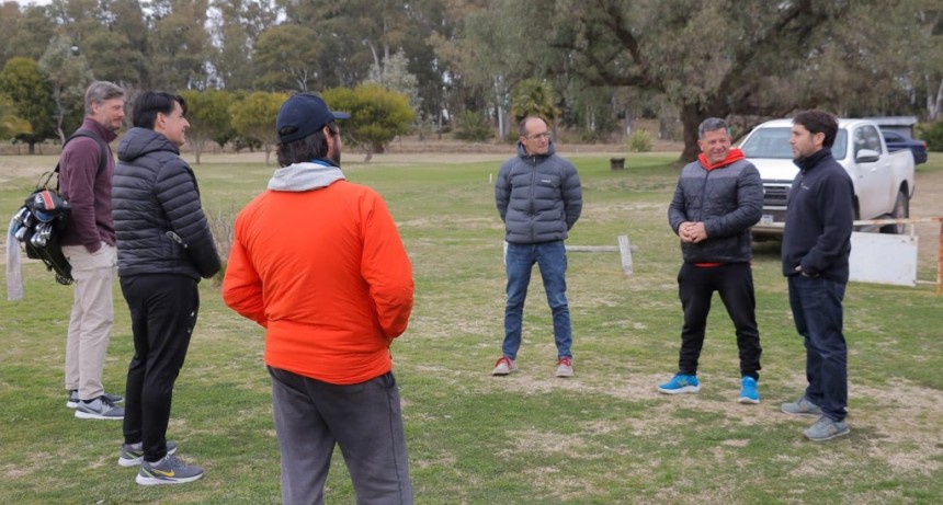 El Municipio hizo entrega de un aporte econ&oacute;mico a Bol&iacute;var Golf Club 