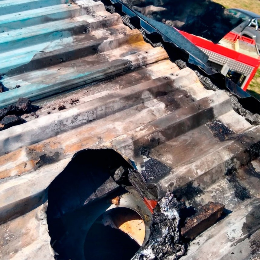 Bomberos Voluntarios acudió a un incendio en una vivienda ubicada en “El Capricho”