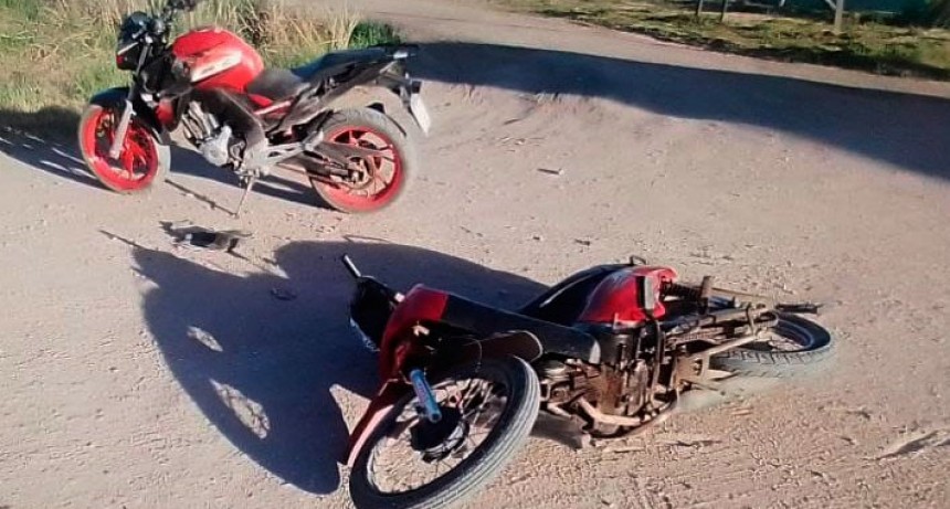 Impacto entre dos motos
