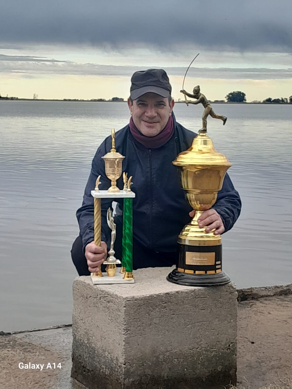 Gustavo Tomanovich fue el ganador del concurso 66º Aniversario del Club de Pesca “Las Acollaradas”, y habló con FM 10
