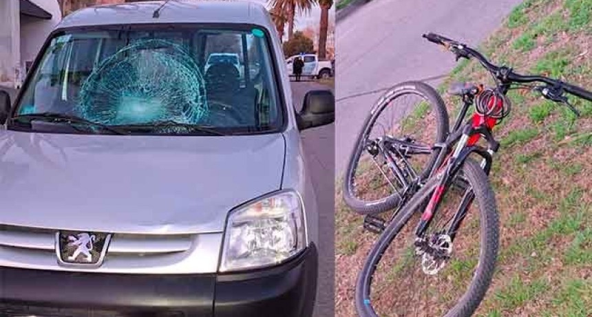 Un niño fue hospitalizado tras un impacto entre un vehículo utilitario y su bicicleta Mountain Bike