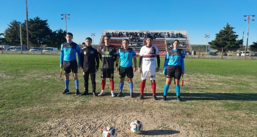 Empleados levant&oacute; un 0-2 en el final y sum&oacute; un punto ante Atl&eacute;tico Urdampilleta. FM 10 Radio Ciudad, habl&oacute; con los protagonistas 