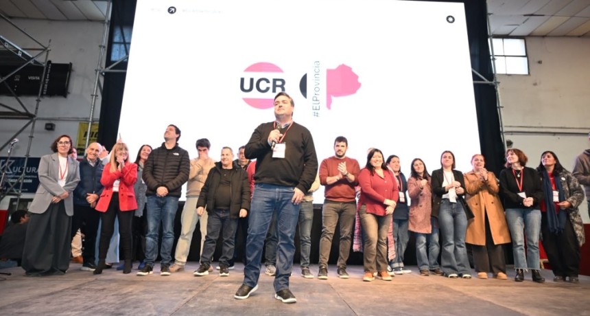 Emiliano Balb&iacute;n encabez&oacute; el relanzamiento del radicalismo bonaerense en Atenas: 