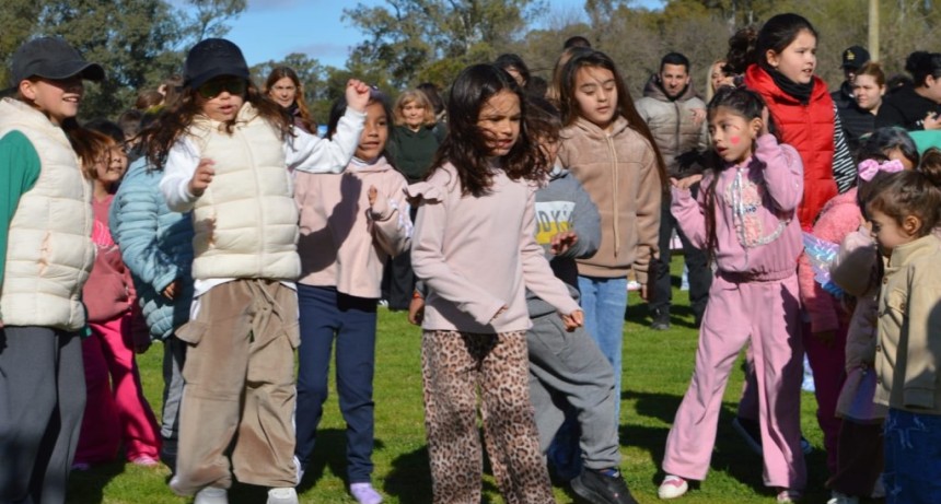 Las familias de Bol&iacute;var celebraron el D&iacute;a de las Infancias en el Parque Municipal Las Acollaradas