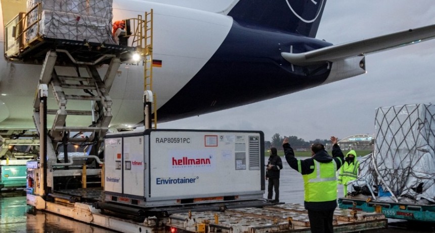 Plan de Vacunaci&oacute;n: arribaron 1.736.000 dosis de Sinopharm y Argentina ya recibi&oacute; m&aacute;s de 57 millones