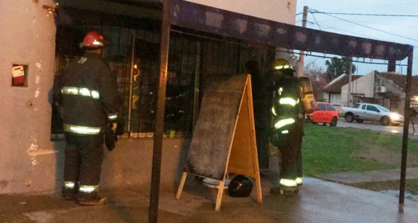 Cortocircuito e inicio de un foco &iacute;gneo en una vivienda de barrio Cooperativa