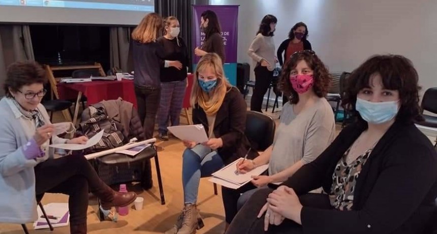 Bol&iacute;var particip&oacute; de un encuentro con la Ministra de las Mujeres Estela D&iacute;az