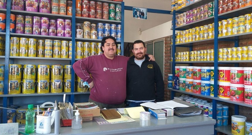 Pinturerías Cachito inauguró su nuevo local en Almafuerte y Av. Brown
