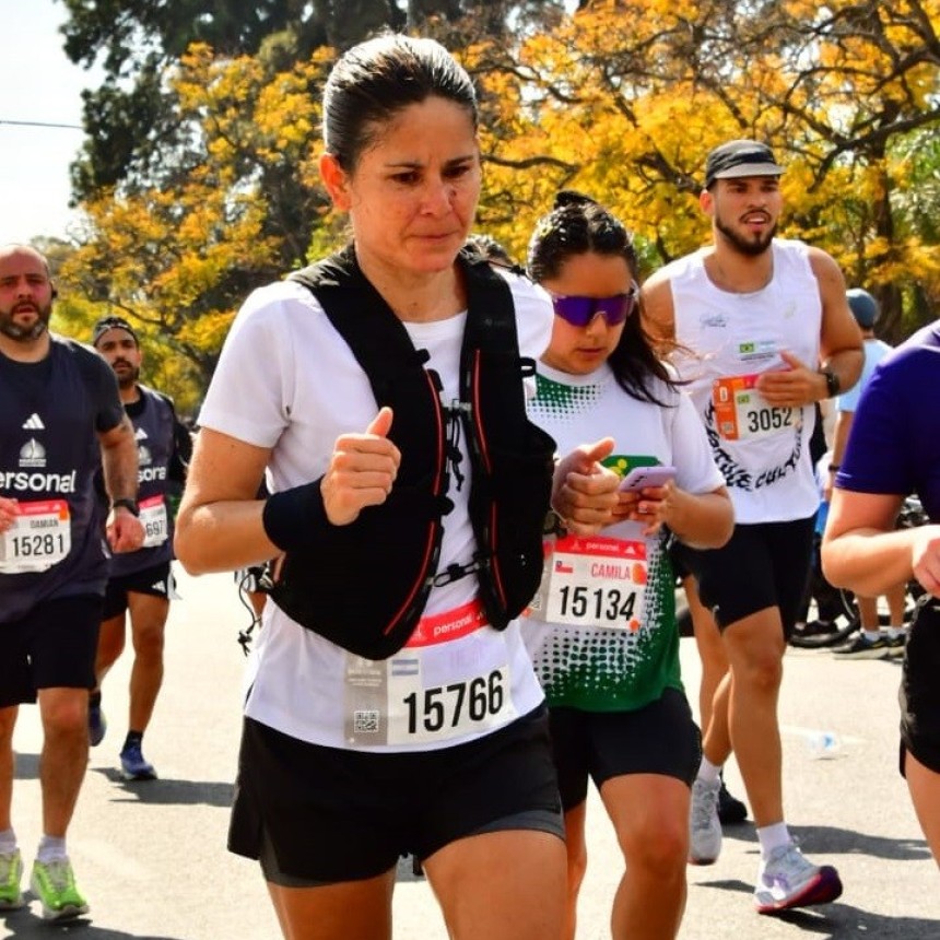La atleta Eugenia Carpio complet&oacute; los 42K de Buenos Aires 