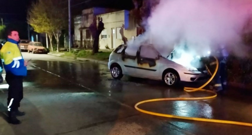 Incendio de un vehículo