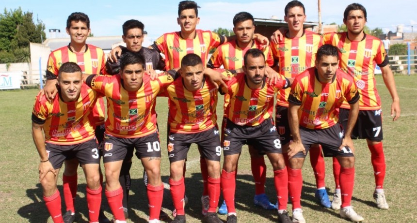 Bull Dog ganó, se trepó a la punta del campeonato y aseguró su lugar en las semifinales