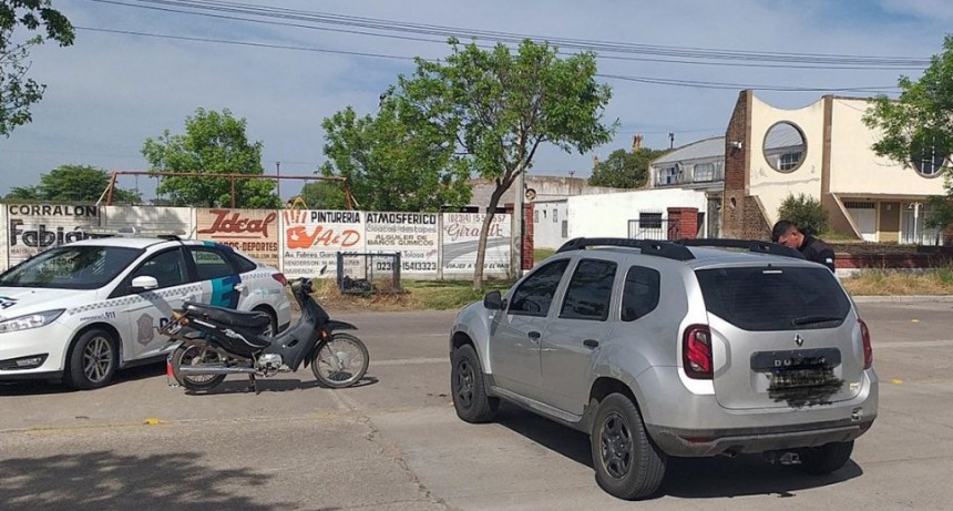 Una mujer fue hospitalizada por prevención tras una colisión en Av. Fabres García y Necochea