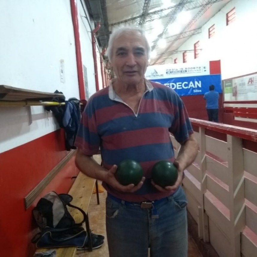 Humberto Martínez: “Estamos bien, estamos contentos acá en el club, se está trabajando muy bien, mucha gente juega a las bochas”