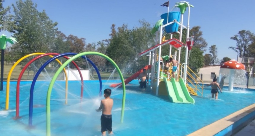 Más de 500 personas disfrutaron del Parque Acuático Municipal