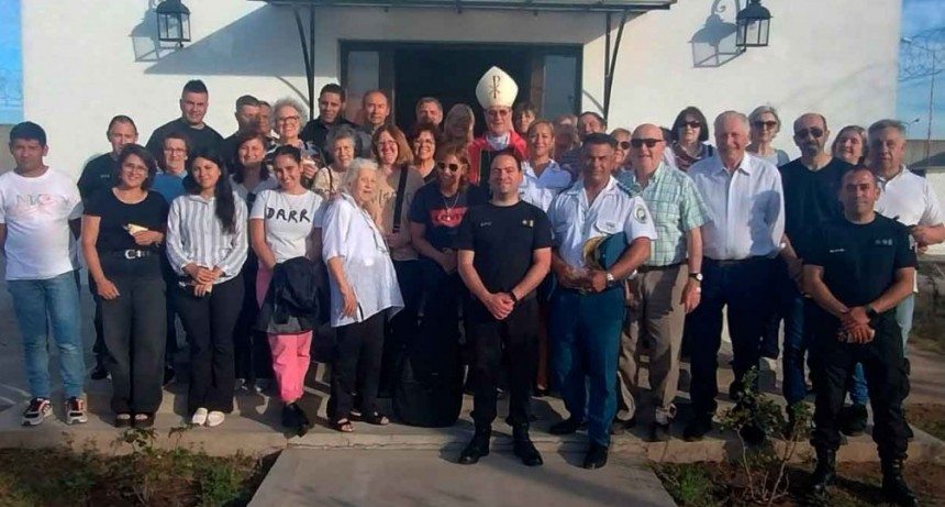 Vecinos recorrieron la cárcel de Urdampilleta participaron de una visita guiada en la capilla San José, Radio Urdampilleta y FM 10 estuvieron presente en la jornada para traer las voces