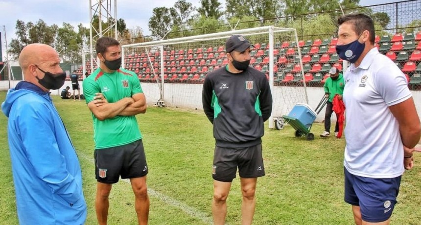 El Club Ciudad visit&oacute; a Agropecuario de Casares en dos amistosos