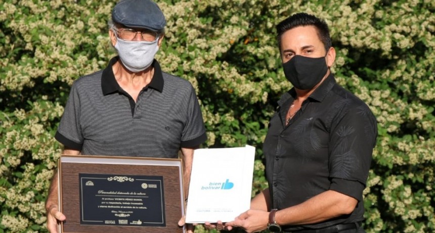 Vicente P&eacute;rez Ramos, fue reconocido por la Municipalidad de Bol&iacute;var como Personalidad Destacada