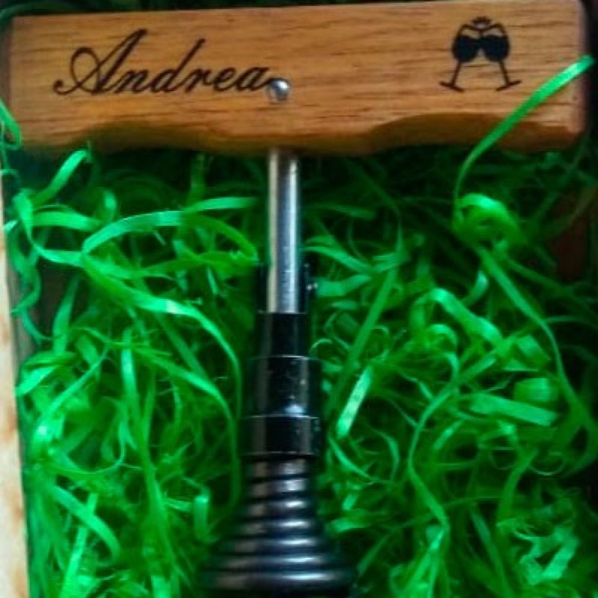 Daniel Aurelio Moreno: &ldquo;Es un invento pensado para que todos puedan descorchar sin ayuda&rdquo;