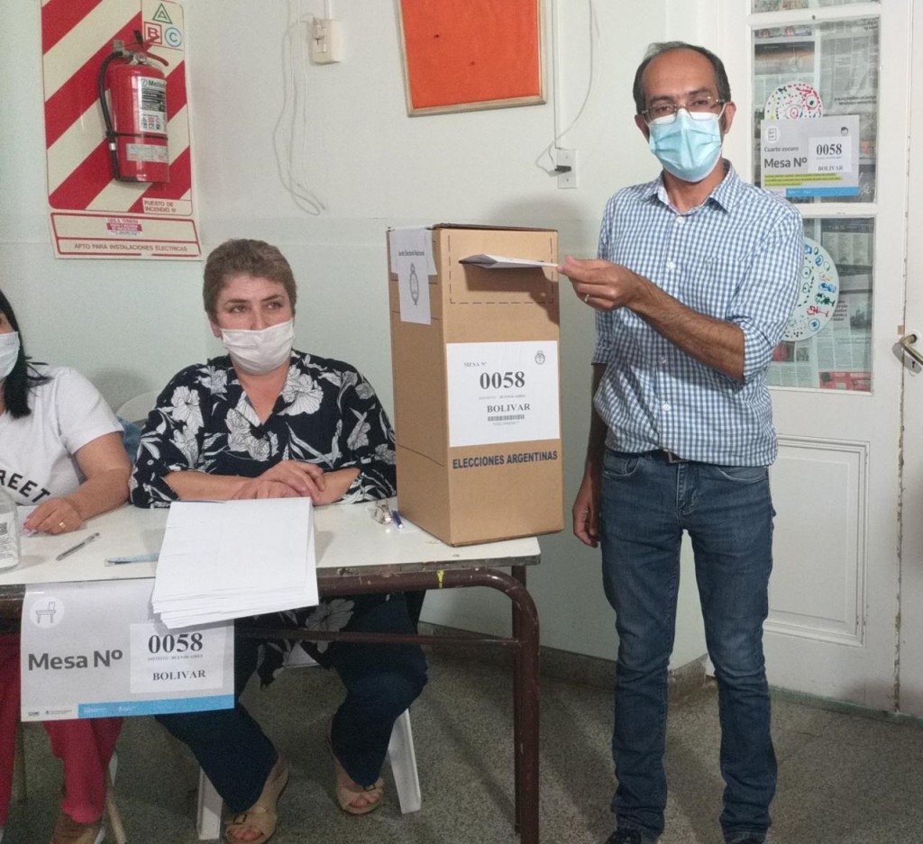 Votó el Intendente Municipal Marcos Pisano