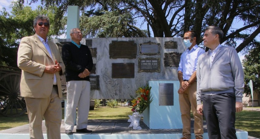El Intendente Pisano acompañó la apertura de la 1° Expo Comercial y Paseo Gastrónomico en la Sociedad Rural