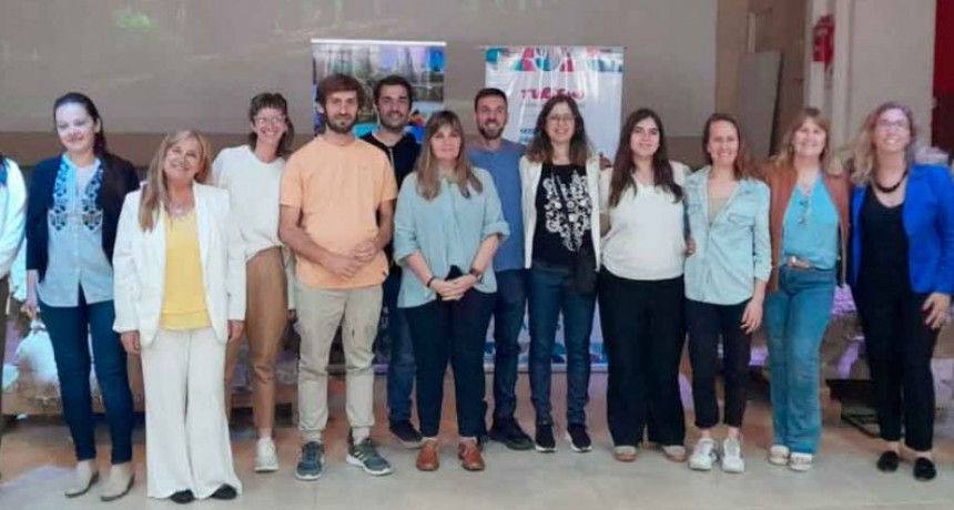 Con la presencia de la Subsecretaria Provincial, doctora María Soledad Martínez, se reunió  el Consejo de Turismo en Bolívar y estuvo FM 10