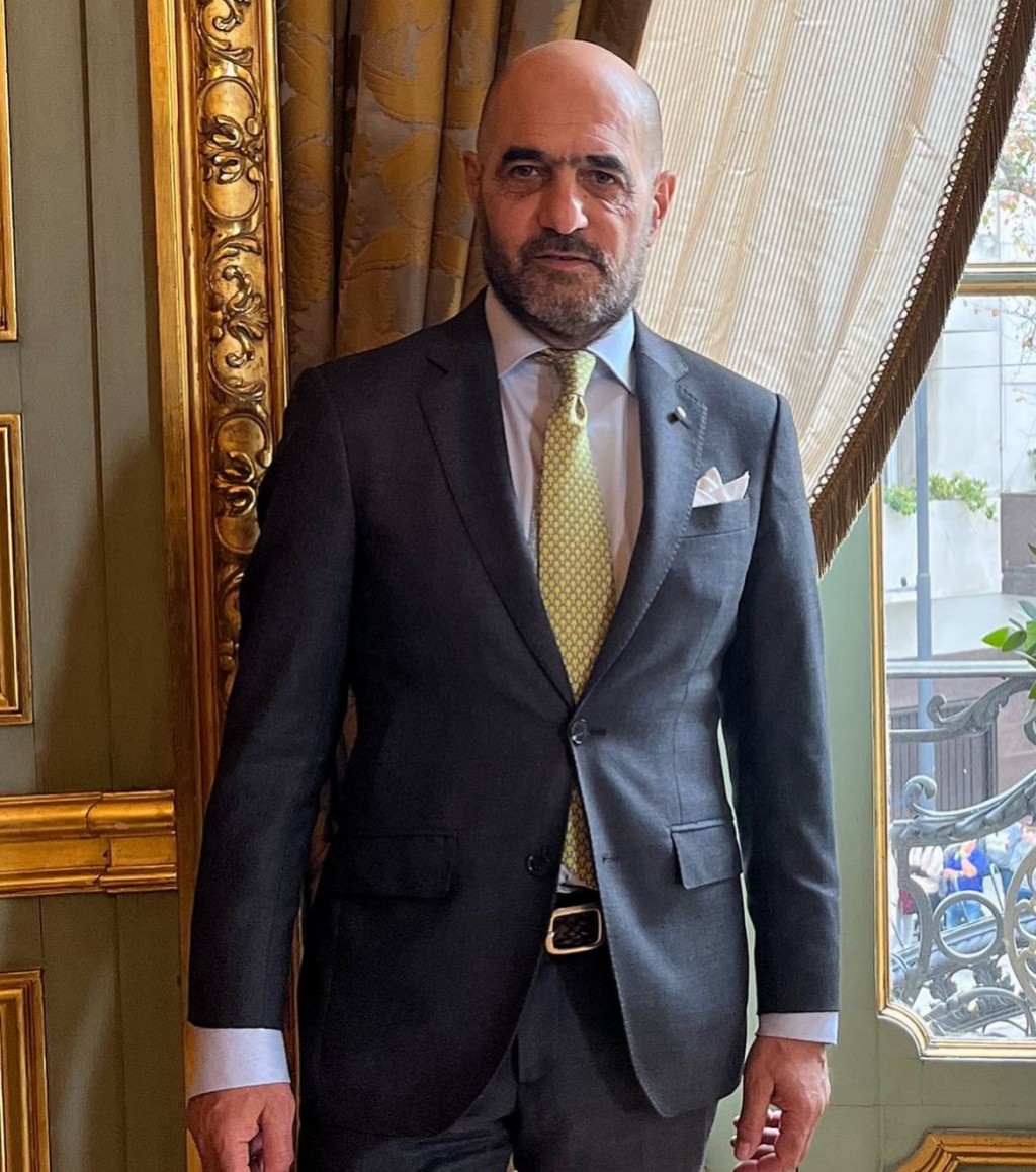 Walter Daloia Criado: 