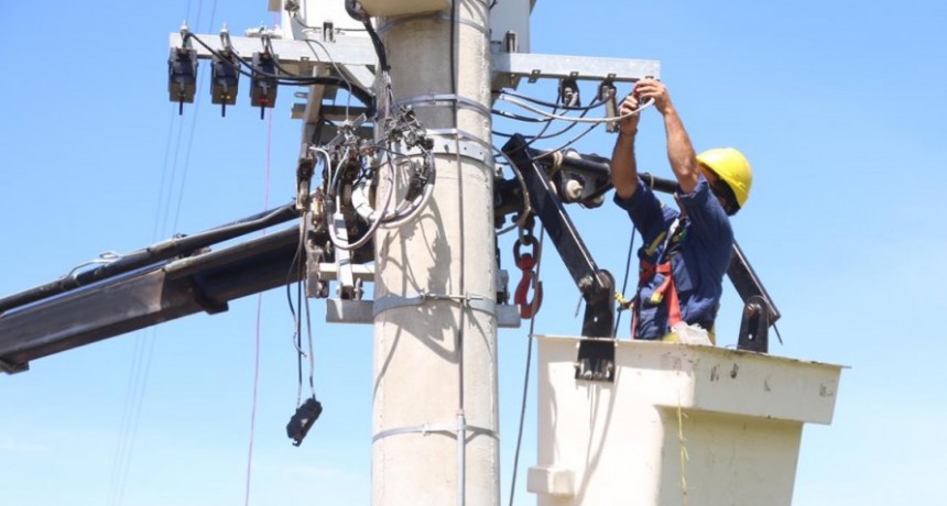  La empresa responsable de las unidades de generaci&oacute;n el&eacute;ctrica m&oacute;vil (UGEM) instal&oacute; en la subestaci&oacute;n EDEN-Bol&iacute;var un nuevo grupo electr&oacute;geno de 1200 kVA