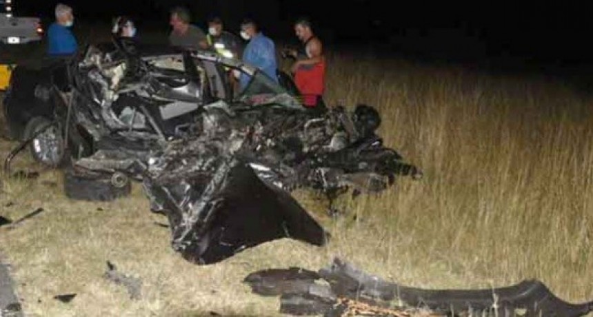 Un m&eacute;dico traumat&oacute;logo salv&oacute; su vida de milagro al chocar contra un cami&oacute;n