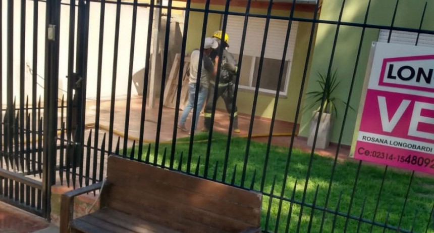 Principio de incendio en la habitaci&oacute;n de una vivienda, No hubo heridos