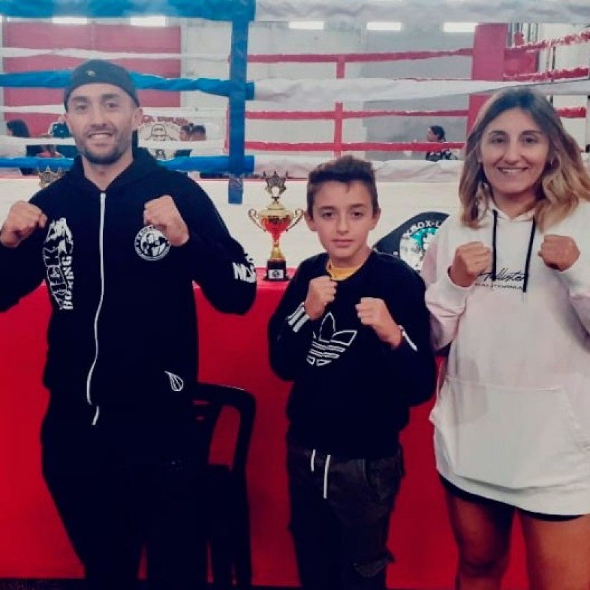 Street Academia Kickboxing se presentó en el evento “Rifle Faigther” 