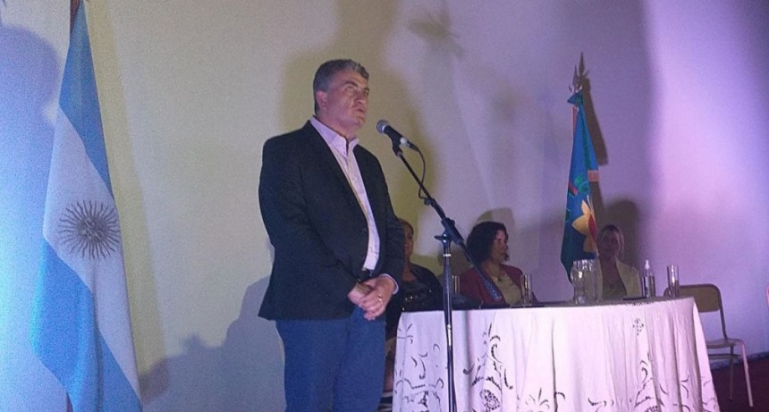 Se llevo a cabo el acto de jura y renovación de autoridades del Consejo Escolar