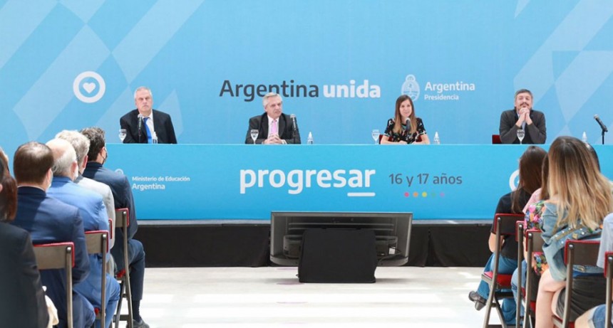 El presidente anunció la ampliación de las becas PROGRESAR para adolescentes de 16 y 17 años