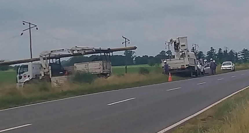 EDEN trabaja en la recuperación de más de 140 postes tras el desastre que generó el viento y la tormenta de ayer