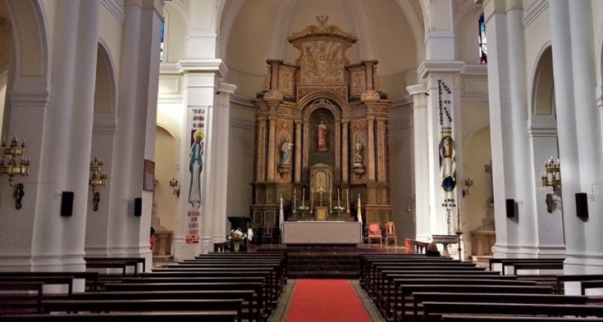 Se entregaron 185 cajas navideñas