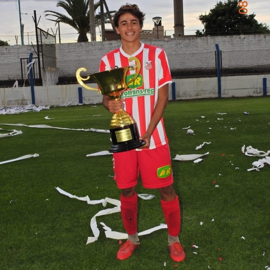 Facundo Lescano: “Salimos bicampeones, y eso demostró que nada fue suerte, que todo fue esfuerzo y con el equipo pudimos hacer las cosas bien”