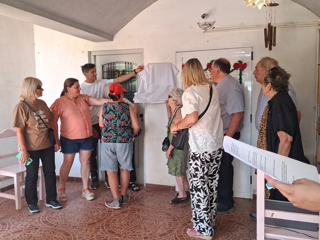 Centro de Día Alegrías: Se desarrolló un emotivo acto con recuerdos, placas conmemorativas y un repaso por el salvataje que logró la comisión