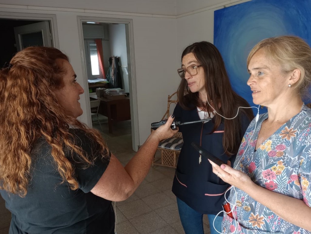 José Antonio Bucca formalizó la donación de la moto con la que fue favorecido en el sorteo de la Rifa Escuela Especial 501